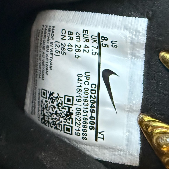 Nike AirMax 270 React - Picture 7 of 8